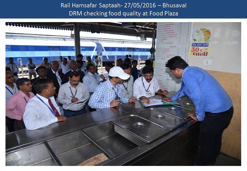 BhusavalDivn's tweet photo. Rail Hamsafar Saptaah- Satkar Diwas-27/052016 https://t.co/zUAkw9D8W7