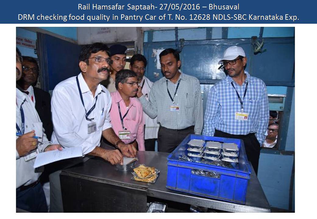 BhusavalDivn's tweet photo. Rail Hamsafar Saptaah- Satkar Diwas-27/052016 https://t.co/tel8Ioa9Pc