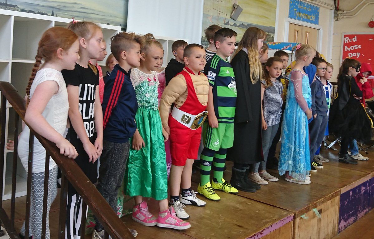 portmeadp's tweet photo. Here are the junior classes. An amazing job once again. There were some very funny costumes. 😂 #pmdpcom https://t.co/JHOVeBtskm