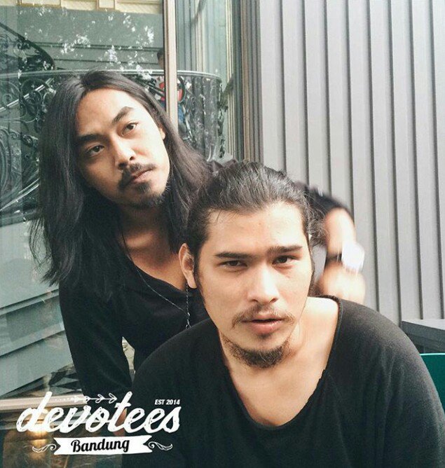 Bang <a href="/ailauda/">•megaloman•</a> minggu lalu abang abis "nemenin" mereka kan? Kami rindu bang.. rindu songongnya abang kalo lg bertiga