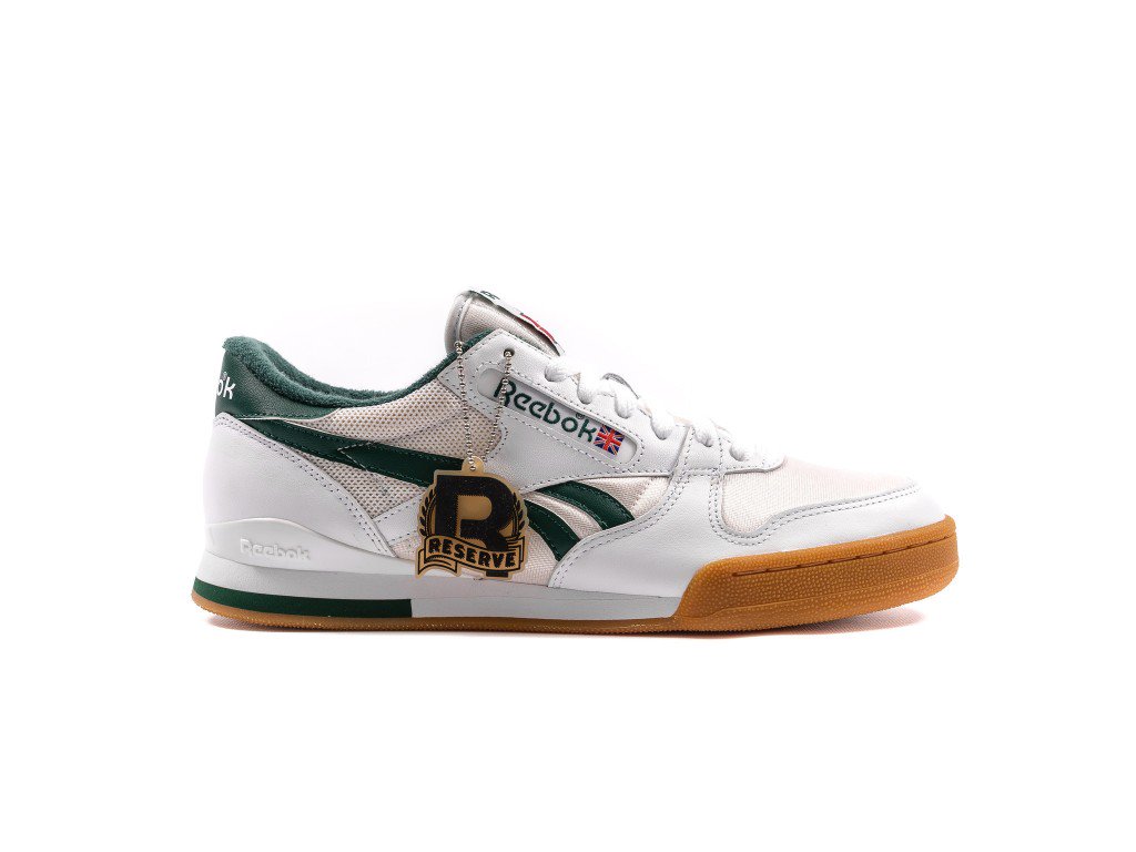 Reebok Phase 1 Pro - White Dark Green Red - the-watchtower.com/reebok-phase-1… #reebok #phase1pro