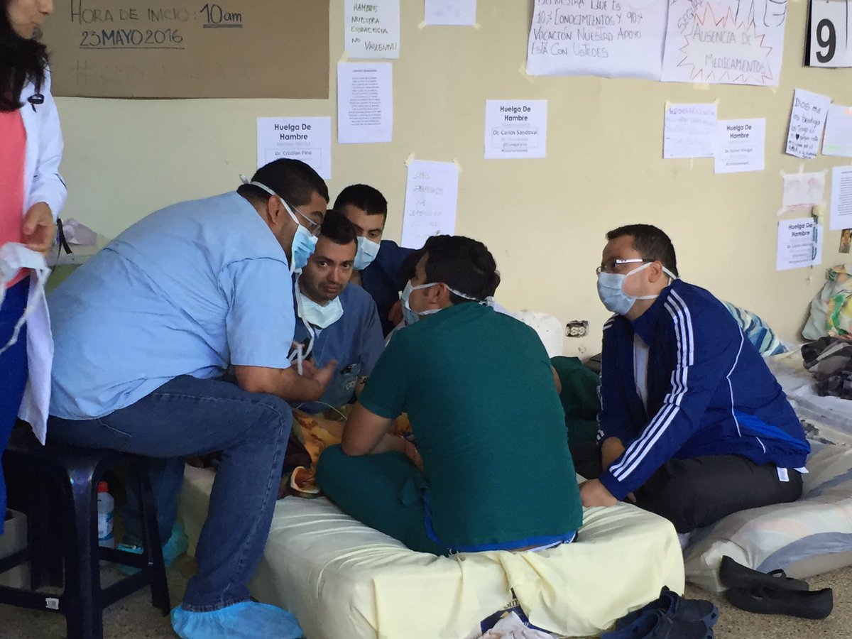 wfloresvp's tweet photo. Hoy dando todo mi apoyo a los médicos en huelga #HULA ellos solo piden medicina e insumos y el régimen lo niega https://t.co/Ku6EUhUYZ6