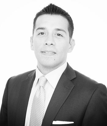 RRULegal's tweet photo. Conoce a nuestros #abogados! Te invitamos a leer el perfil del Dr. Camilo Rincón Camacho: https://t.co/04rzECCV1q https://t.co/0MRCfrcRib