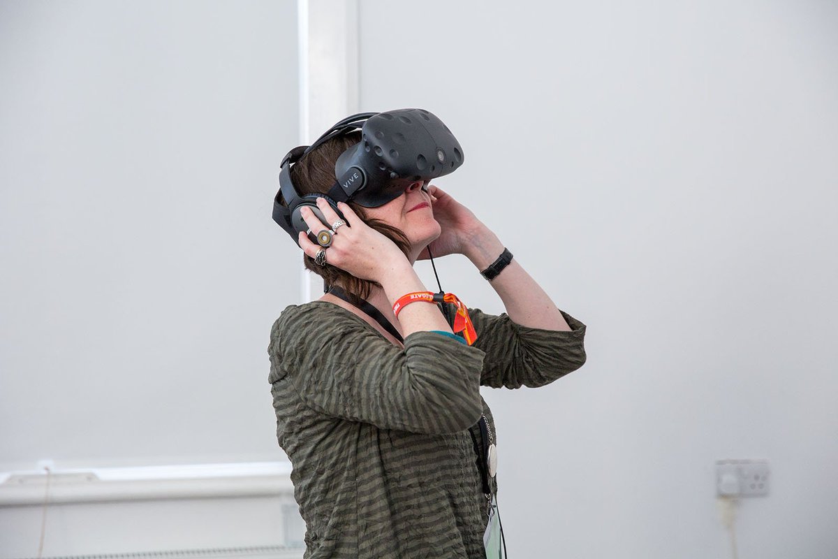 Jane_MacNeil's tweet image. Photos from Liverpool&apos;s first Binary Festival. janemacneil.co.uk/blog-liverpool… @BinaryFest #BinaryFest16