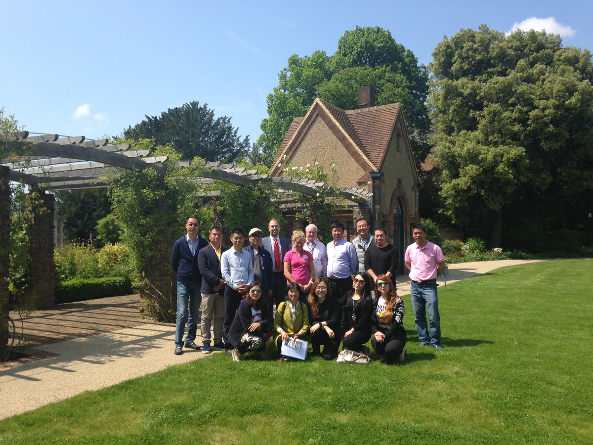 HertsmereBC's tweet image. Our visitors from Shanghai seem to be enjoying their visit to #bushey Rose Garden.  Thankfully the weather is fab!