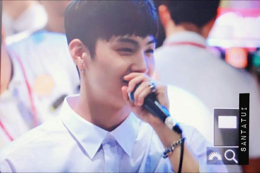 santatui's tweet photo. 160527 #JB https://t.co/QruTEVFNGy