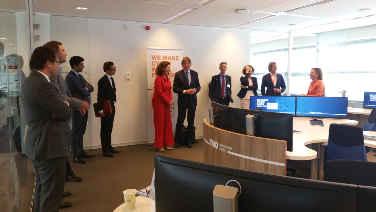 HSD_NL's tweet image. Deputy Mayor @ivanengelshoven &amp;amp; representatives @zuid_holland Pre-launch of TNO&apos;s #Cyber #Threat #IntelligenceLab