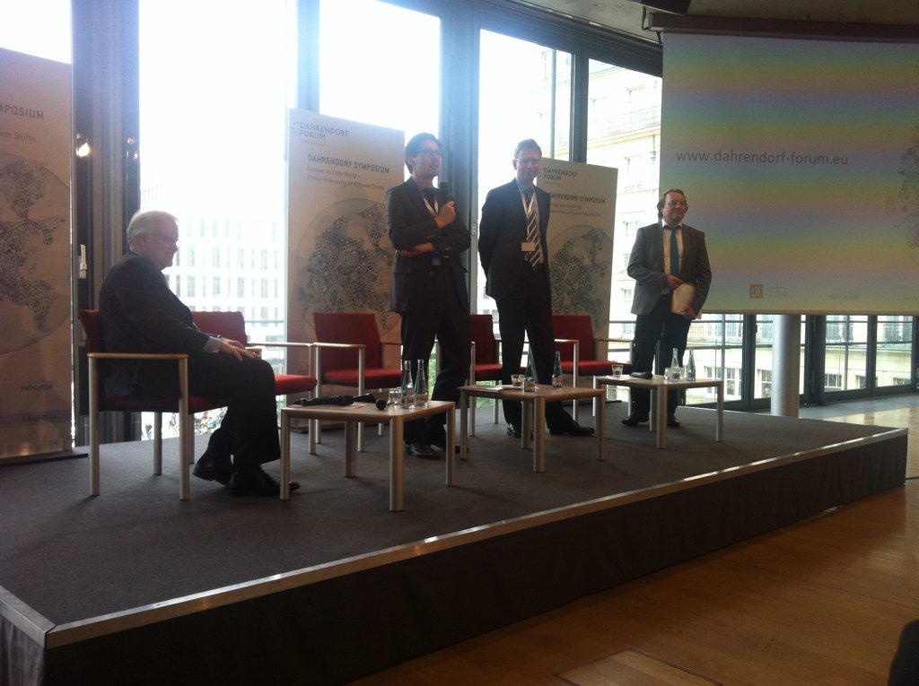 TobiasBunde's tweet photo. At the end of #dsym2016, @DahrendorfForum directors @robert_falkner &amp; H. Anheier stress that the project continues. https://t.co/aIfzp8RtIo