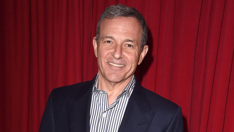THR's tweet photo. Disney Chairman Bob Iger Beats Shareholder Lawsuit Over Anti-Poaching Pacts https://t.co/MTDHou3O5p https://t.co/Lyr6LzFfAs