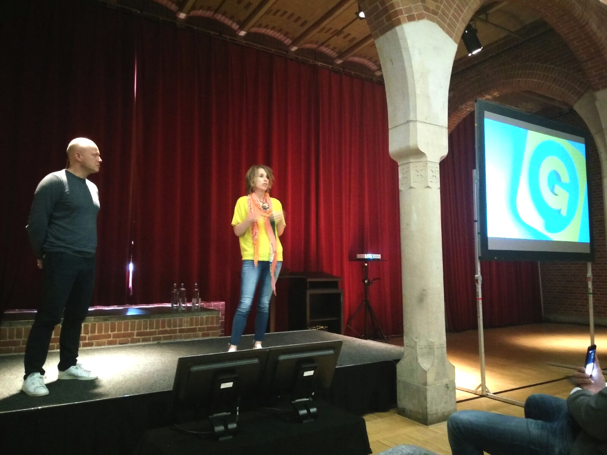 mobilecompany's tweet photo. Kansen genoeg in #mobiel betalen, maar hoe pak je ze? #GRPPY’s Steffie de Laak & #Clockwork’s Martin Koersen @MoCoAm https://t.co/PsB4LRKH2r