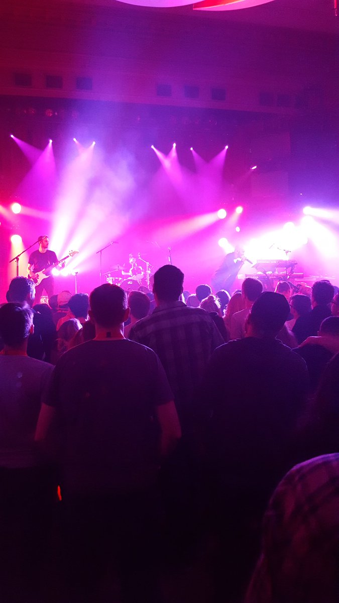 jenraft's tweet photo. #Renegades  @xambassadors #CovertConcert #Stampede2016 https://t.co/SUTSmv4jcp