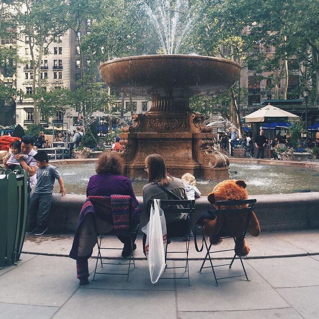 Happy Friday!

Photo by teammate @missjaymemarkus in #nyc. Tag #my100cameras to share your… ift.tt/1Rwz02f