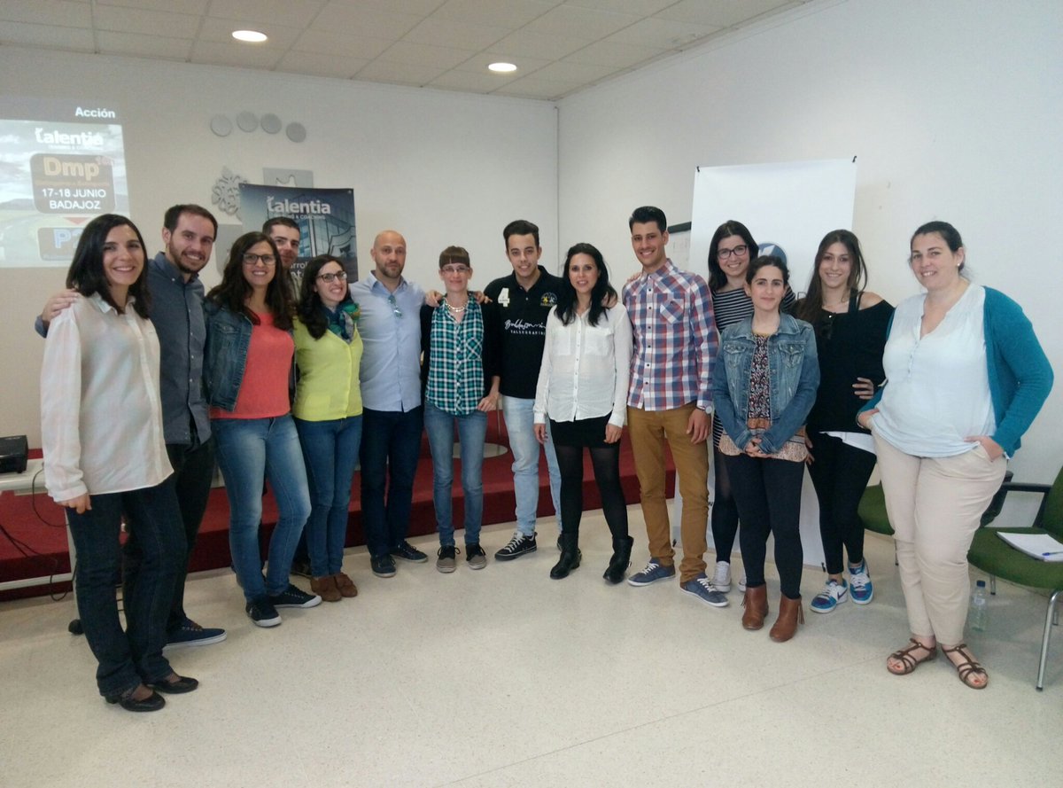 Lanza2vva's tweet photo. Desde aquí damos las gracias a @raul_detena por la sesión de hoy "Cambiar el chip y Marca Personal". ¡Hasta pronto! https://t.co/Fdj60b0DZv