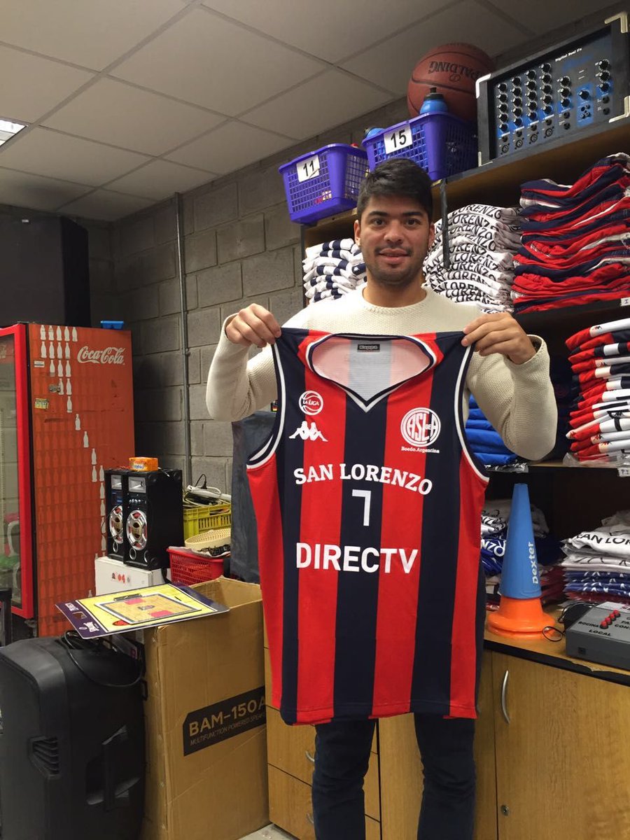 lacuerveria's tweet image. Sorteo "LA CUERVERIA (AM 970)" -Querés la casaca del Penka Aguirre?.Participa con un RT