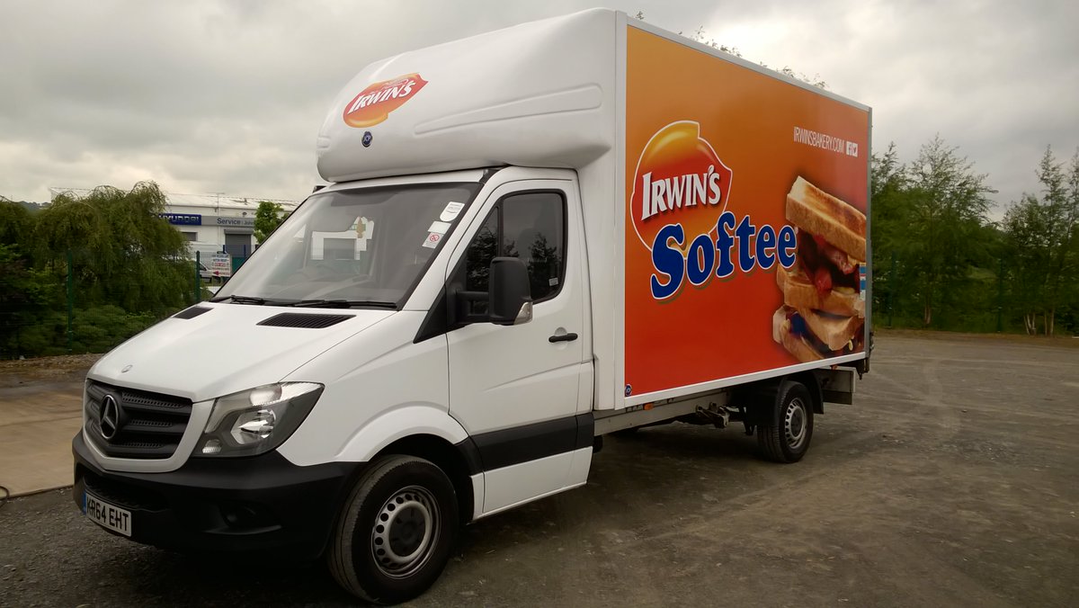 RentaMerc Van Rental tweet media