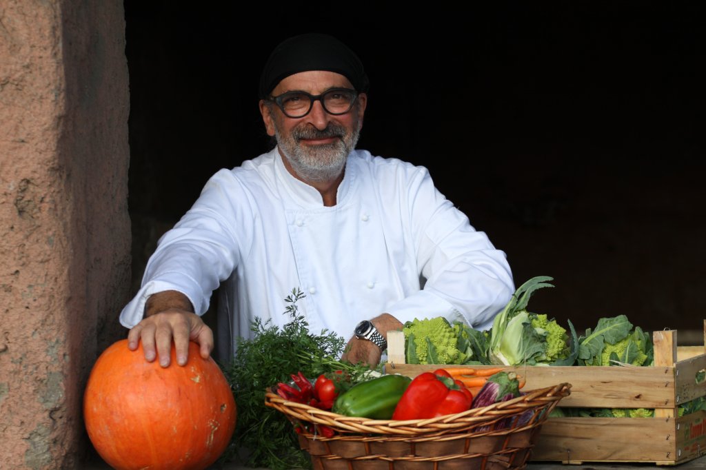 Sabato a #MaryPop l'ospite è <a href="/LuottoAndy/">Andy Luotto</a>. Artista e cuoco appassionato, si racconta nell'intervista a <a href="/mt_lamberti/">MariaTeresaLamberti</a>.