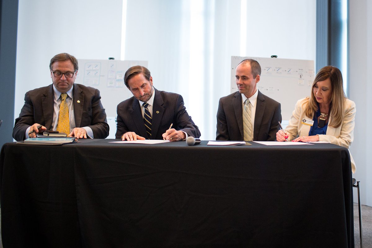 LXStudio_UCO's tweet photo. A fabulous week at #ILEDOK, as represented by this photo of our Board signing the Institute agreement. #NextThought https://t.co/lPM30CuF6Z
