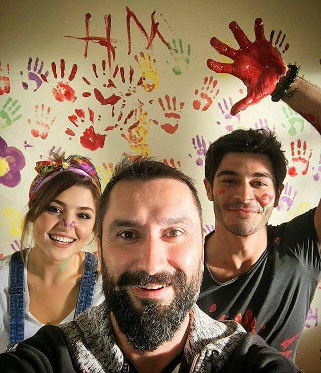 15 haziranda <a href="/ShowTV/">Show TV</a> deyizz.😜 Beklerizzz <a href="/murat___ala/">Murat Sarsılmaz</a> <a href="/Asli___ala/">Aslı</a>