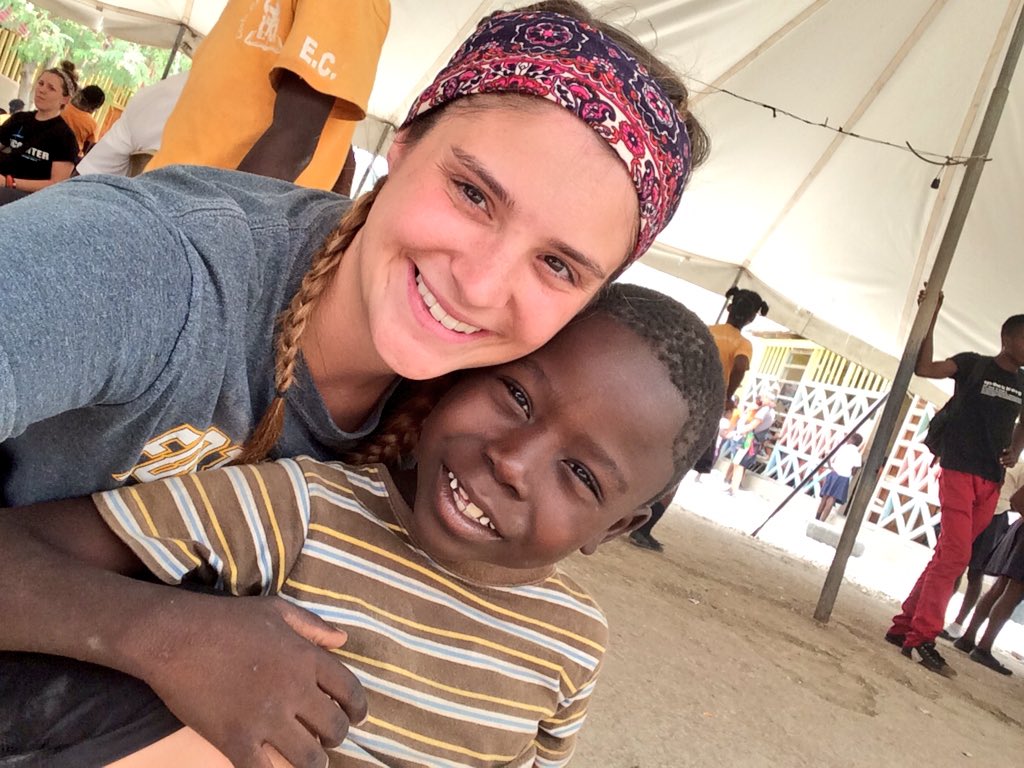 MeganPutman's tweet photo. Gotta say I love being back in the states but I left a part of my heart in Haiti 💗 https://t.co/E0rk7UeG06