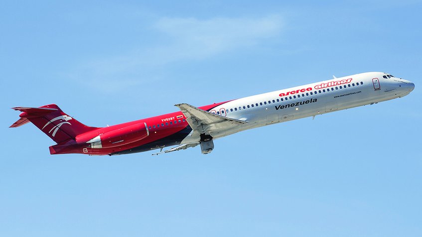 globovision's tweet photo. Aserca Airlines inauguró por todo lo alto su nueva ruta a #Curazao
https://t.co/nHGAKFLWaJ https://t.co/h5vkCu56rG