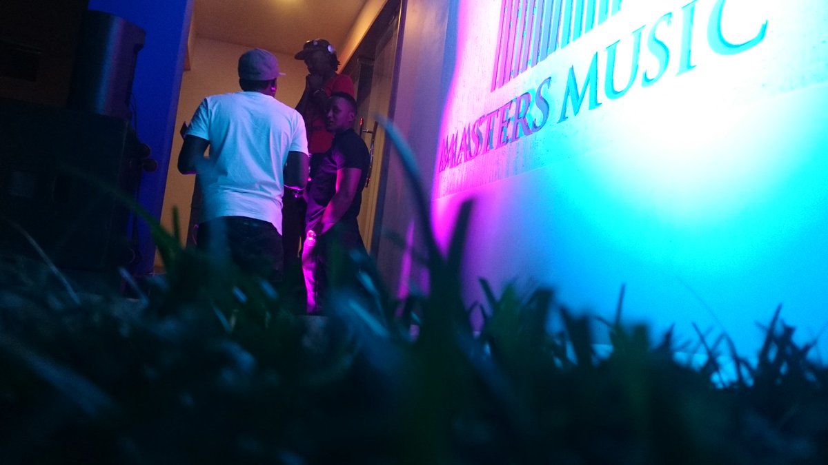JoshTheFixer's tweet photo. #Xperiography @mastersmusicug @M1chael_Mug1sha @AlexMuhangi @djbushbaby #MasterMixParty https://t.co/XCR1YeqHUE