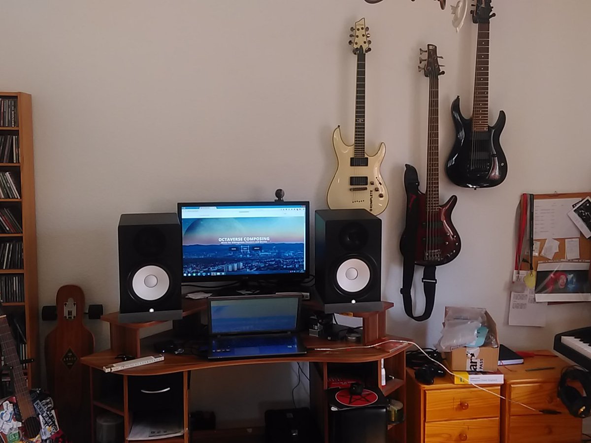 OV_Composing's tweet image. New Monitor's #yamaha #hs8
