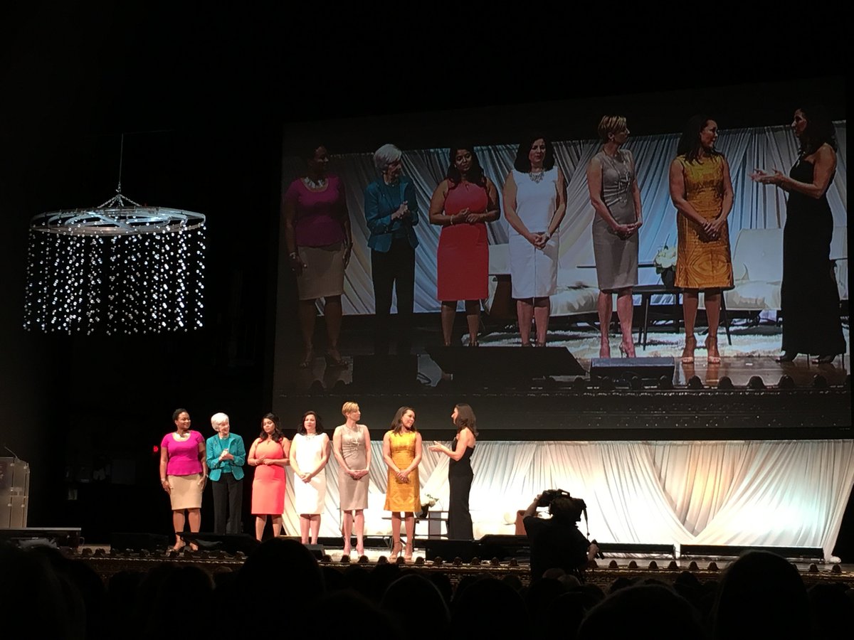 WomensFundCO's tweet photo. Read intern @jzappasodi experience #Keyholder16 #VanessaWilliams #GoingoffScript https://t.co/yA2cTpflq1 #lifeincbus https://t.co/CC7w7h9G0z