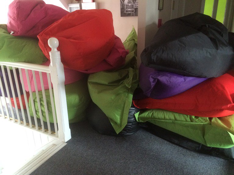 HelloMyWycombe's tweet photo. Bean-bag anyone? @HWFrogfest brings you #DragonsTale workshop and a comfy bottom #HighWycombe https://t.co/wO4MGpXl9a