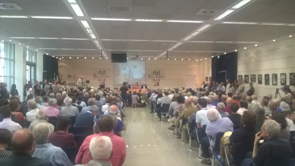 PDERNetwork's tweet photo. A #parma si parla di referendum costituzionale @meb @paolocalvano @pdparma #pder #bastaunsi https://t.co/QESpvntOTD