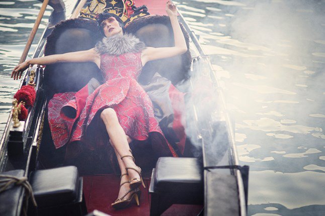 BritishVogue's tweet image. DID YOU SEE: Alberta Ferretti announces #ParisCouture plans: vogue.uk/MyjPyt