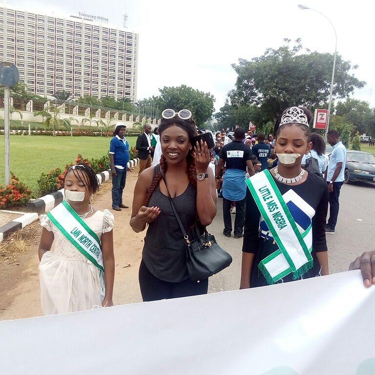 _iamperpetua's tweet photo. #2016Children'sDay
#WalkAgainst #Rape #ChildAbuse #ChildLabour
L-R
#LMNNORTHCENTRAL
@AnnieMacaulay1
#LITTLEMISSNIG https://t.co/O9Vhx4QHxj