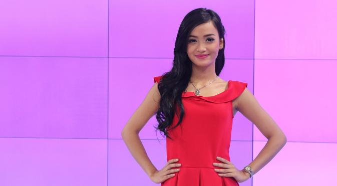 Dekat dengan Saipul Jamil, Anissa Dituding Stress showbiz.liputan6.com/read/2517469/d…