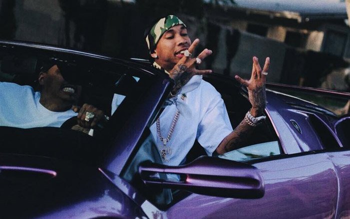 RapUp's tweet photo. Video: @Tyga - 'Cash Money' https://t.co/NiJU4ds0l3 https://t.co/0brTjkN8Ju