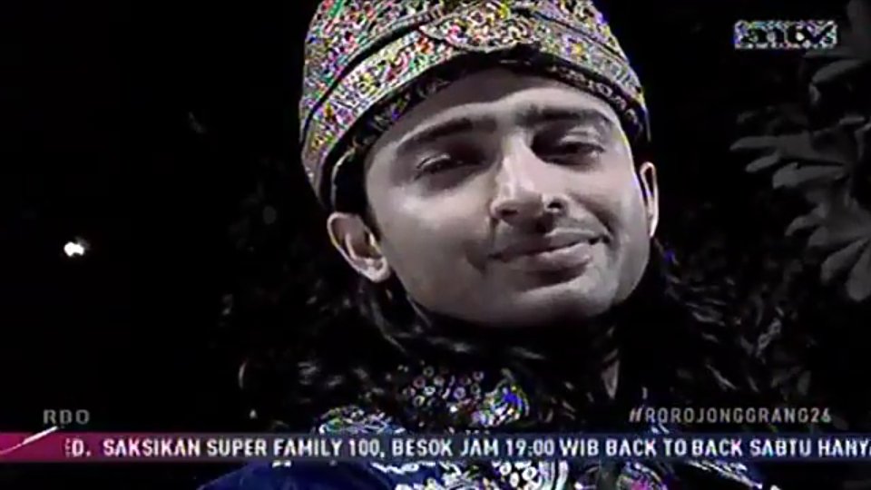 halimlin13's tweet photo. Raden #Petir @Shaheer_S senyum ke #Jonggrang @marshaaruan Raja #Warsa @ravibhatia333 makin curiga😨! #ROROJONGGRANG26 https://t.co/776tIsSRg7