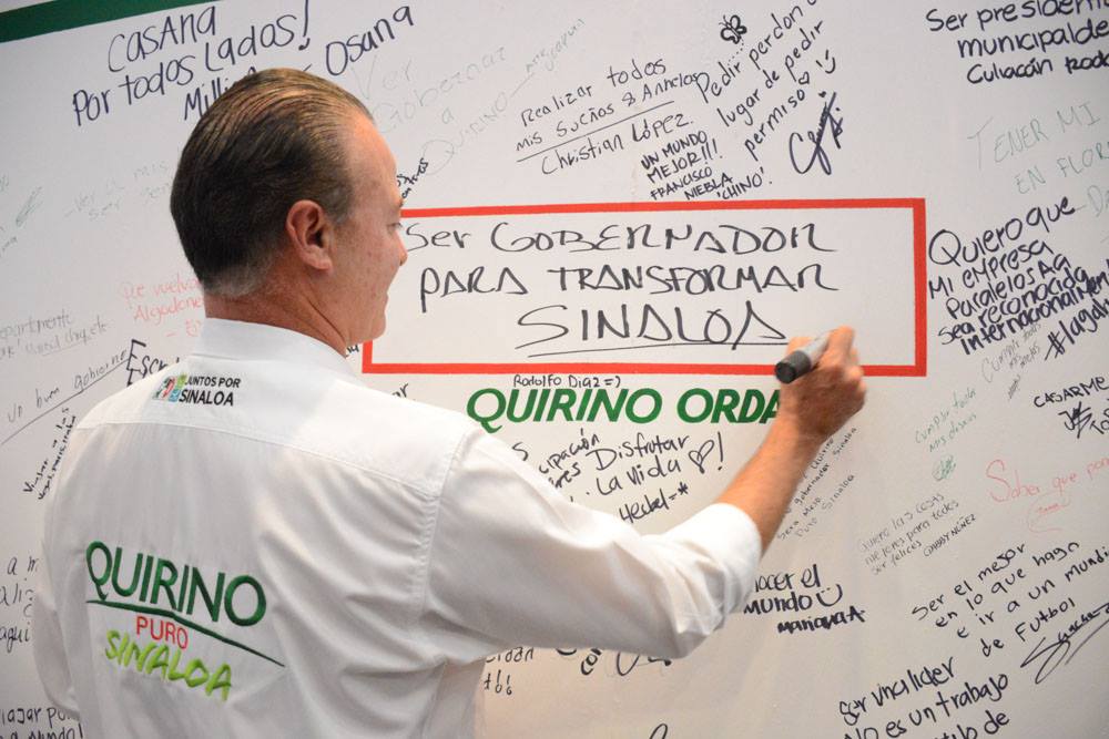 CNOP_SIN's tweet photo. Con @QuirinoOC en #NetasyMetas @ChuyValdesP y @ARivascln #PuroSinaloa #SomosCNOP https://t.co/0auFGIo6vh