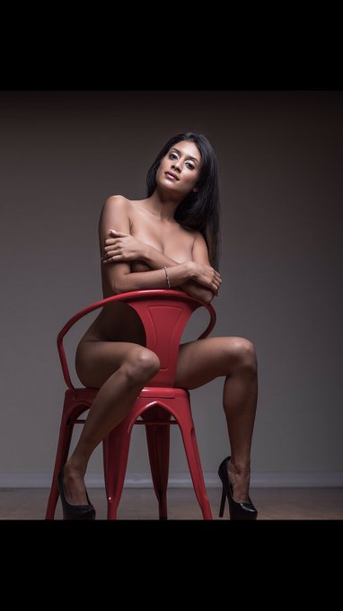 🔥 Happy Friday 🔥  Don't forget to place your daily vote for the #MissJetSet contest ⏩ https://t.co/m1PenPUZry<a href="/tag/missjetset"class="tags"><span>#missjetset</span></a>