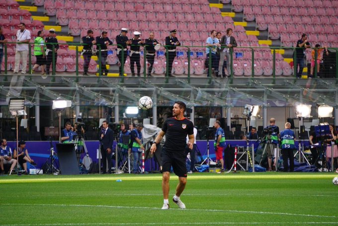 View image on Twitter