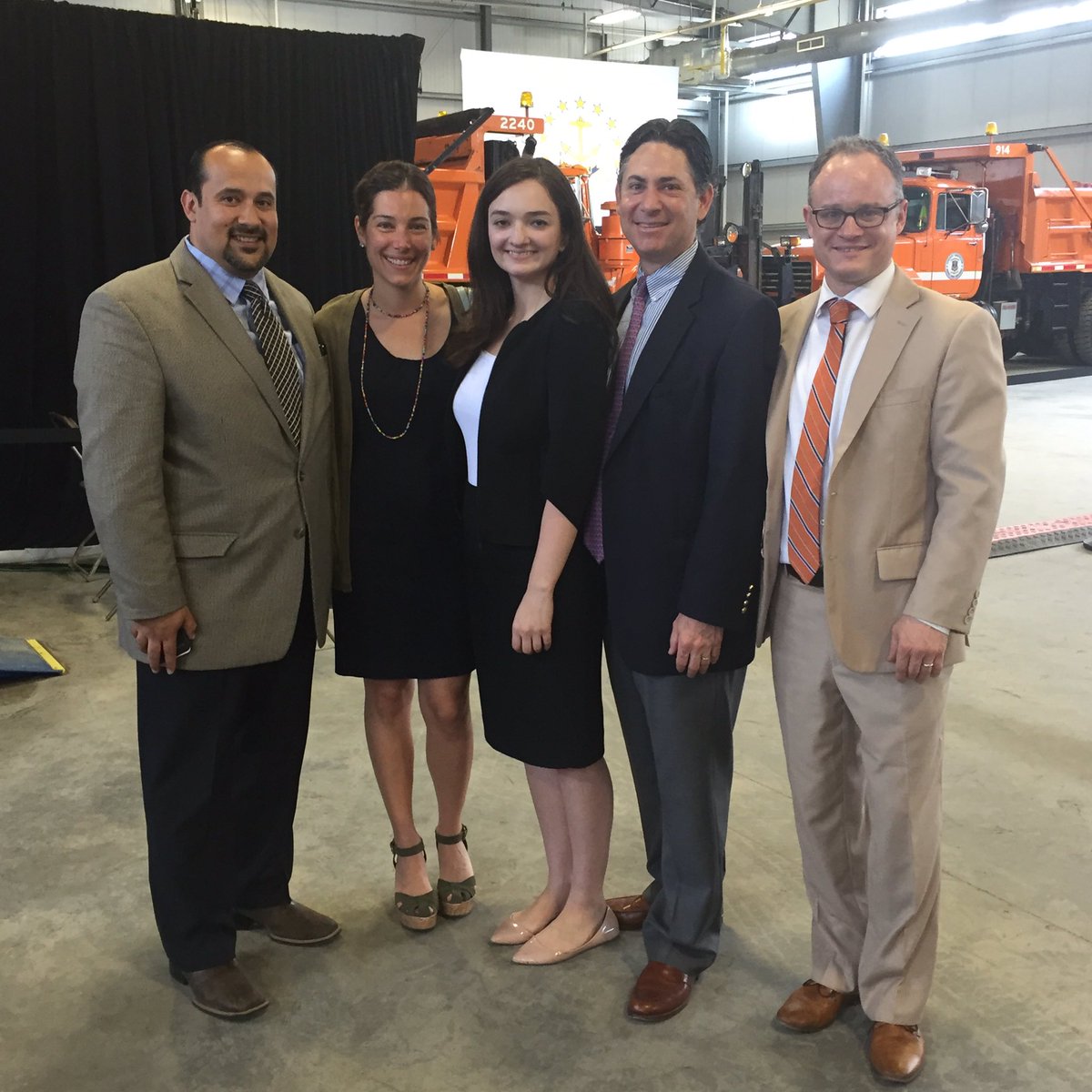 Reunited! Where are you <a href="/gonzaloque/">Gonzalo Cuervo</a> <a href="/mjerzyk/">Maria Jerzyk</a> <a href="/wf401/">Will Farrell</a> @lizwhite314 <a href="/tobyshepherd/">Toby Shepherd</a> ??