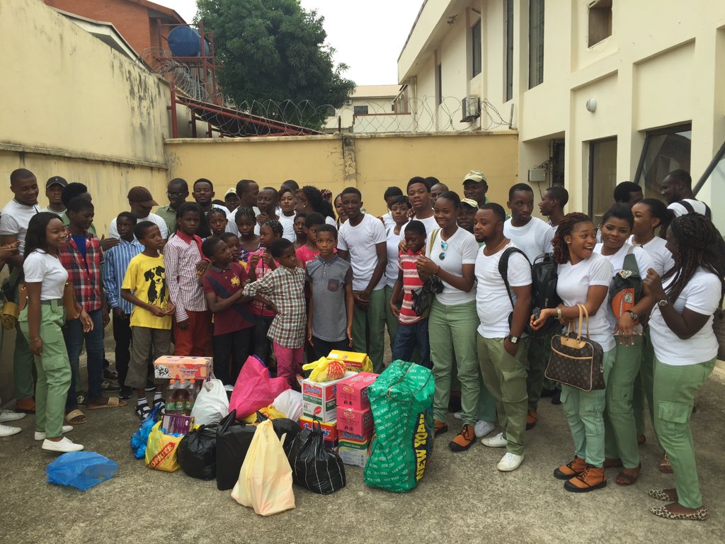 InfotechCdsAbj's tweet photo. ICT CDS Abuja visit to The City of Refuge Orphanage, Maitama. https://t.co/VfdUWYx2Su