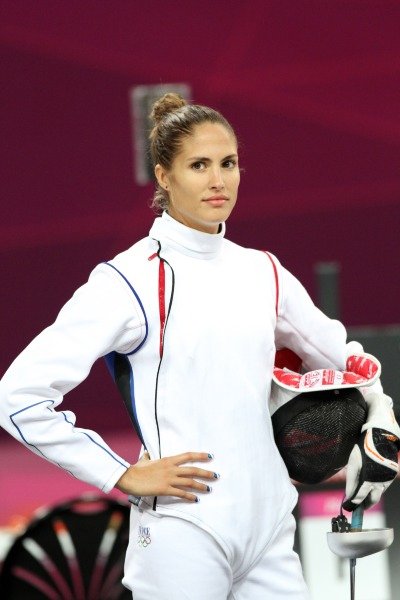 EquipeFRA's tweet photo. Félicitations à @Eloclouvel, vice-championne du monde de pentathlon moderne ! #espritbleu https://t.co/odeceUZ9zR