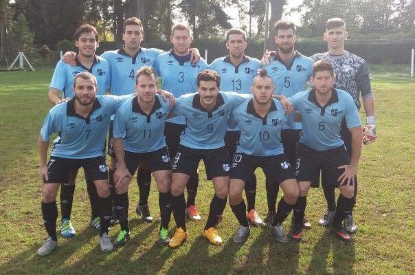 LUD_Oficial's tweet photo. ¡El #fútbol es de oro! Tras ganarle por penales a Brasil, la Celeste repite la gesta de 2006 en Curitiba. #jusba2016 https://t.co/Ce5Apl02S8