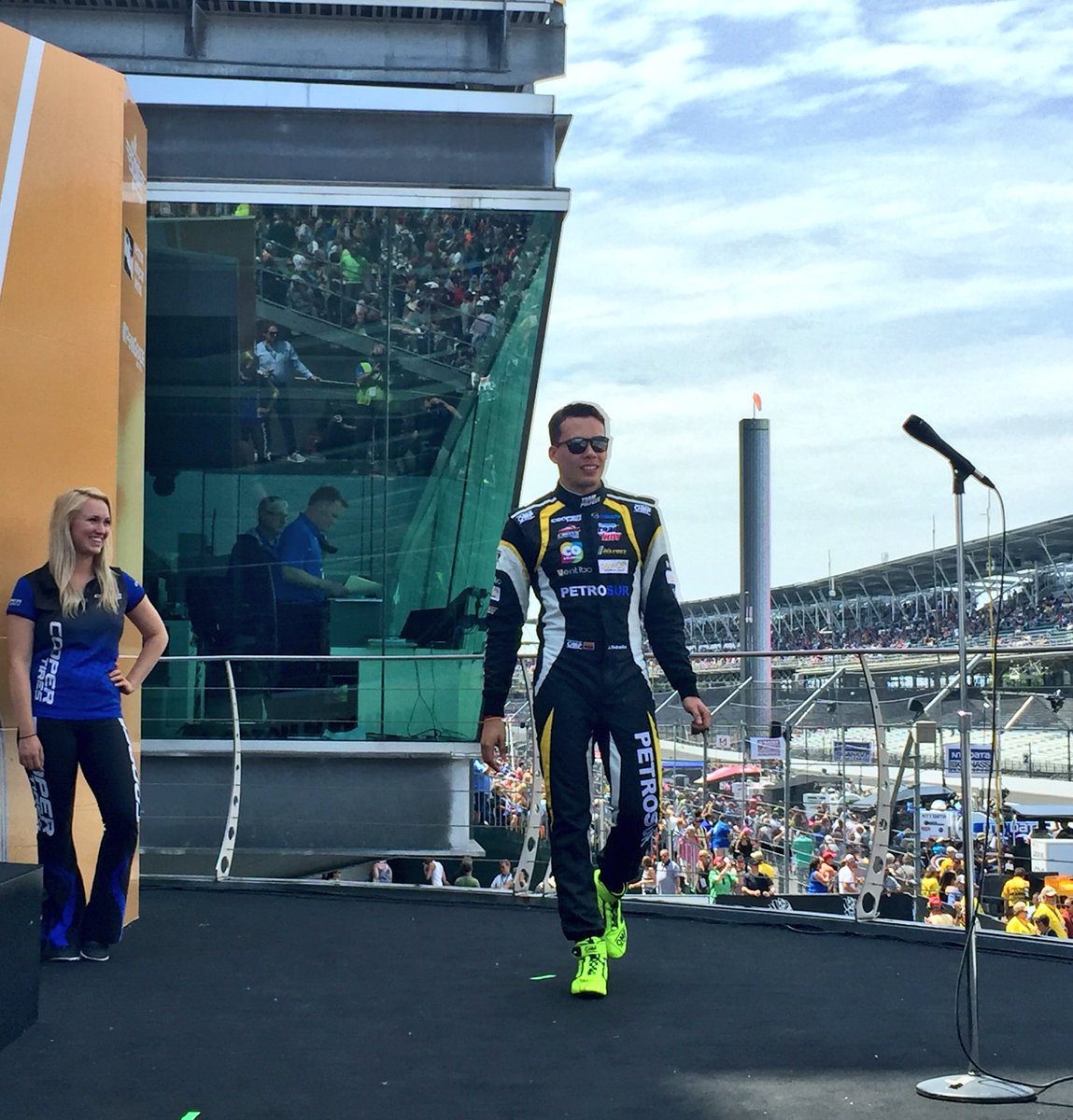TeamPelfrey_IL's tweet photo. Driver intros ✅
Next up, the #Freedom100 https://t.co/U16cKLTnGR