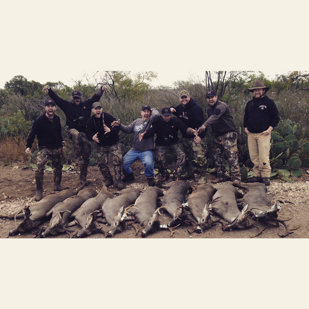 Headhuntertv's tweet photo. Is it deer season yet?!? Kickin it back to one of the funnest deer camps we've ever had!!! #SouthTexas #TrailerLoad https://t.co/Ngr68yRdZ3