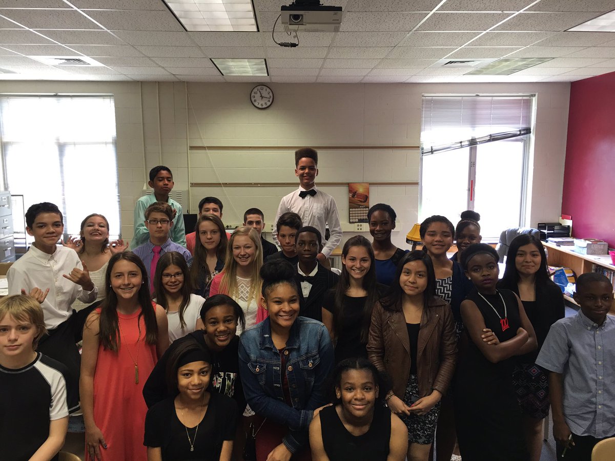 cdlagant's tweet photo. Dressed for Success with their Entrepreneur presentations! #EastGarnerMMS #Year2BigCats https://t.co/W6HOpmwjRO
