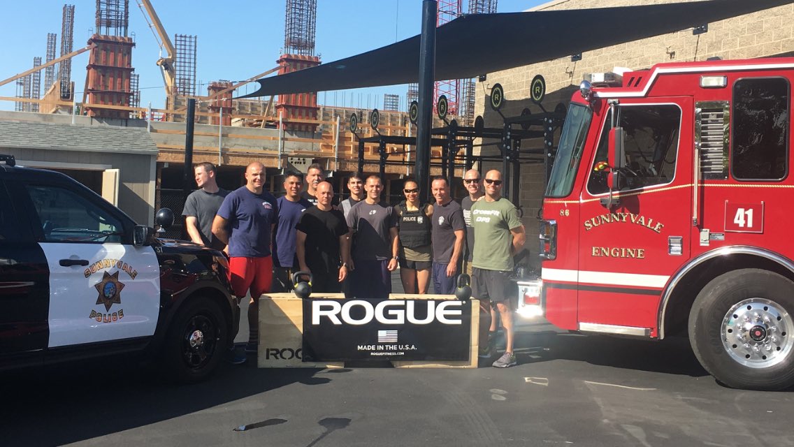 SunnyvaleDPS's tweet photo. In honor of Memorial Day, some of our folks getting ready to do the Murph @CrossFit workout. https://t.co/YTtFKcSUfy