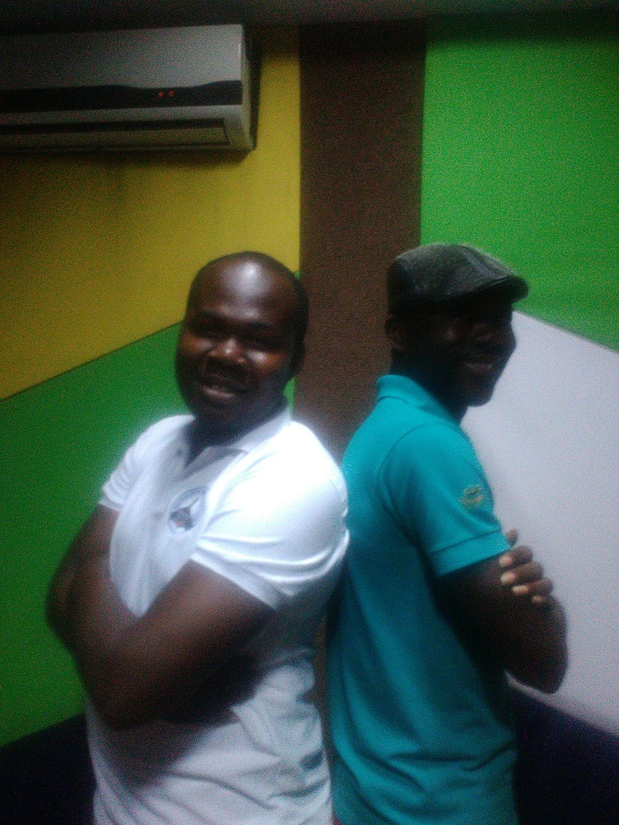 gh_frenzy's tweet photo. Myself and Mr King beginning the weekend in a grand style... https://t.co/xjbLFhz2CE