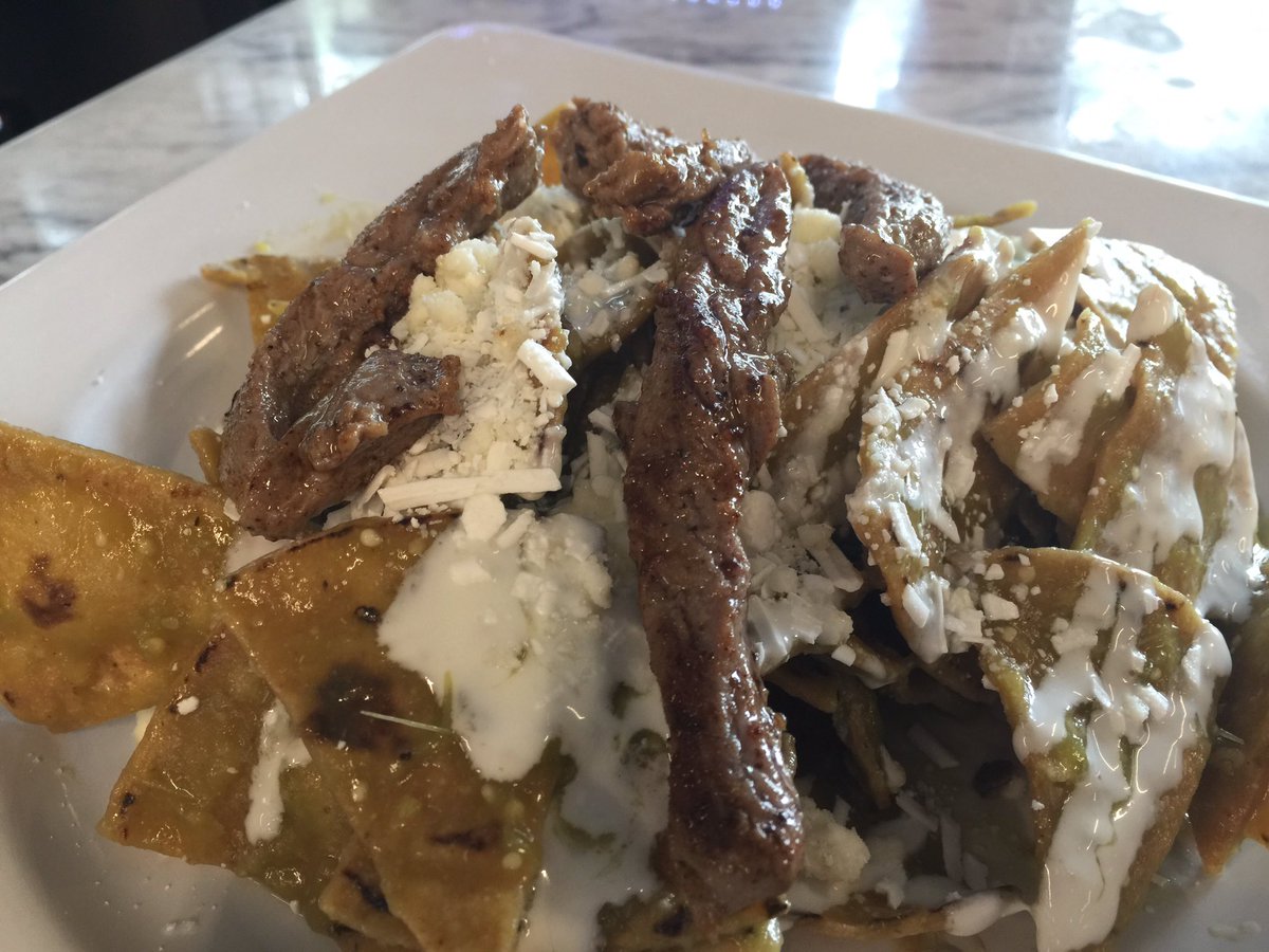tachulasabor's tweet photo. Recuerda hoy tocan los deliciosos chilaquiles de @tachulasabor #mercadomasaryk @cclamorera https://t.co/NVf3Z6zCcj