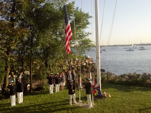 CIYachtClub's tweet photo. #HappyMemorialDay #SafeBoating  #nycsailing #nycfun #nycfoodie #nycsummerfun #nycyachtclubs #nycsailboats #nyc https://t.co/99jsuJDYIC