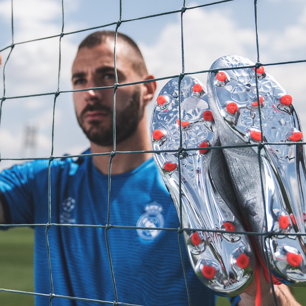 Benzema's tweet photo. We´re ready to make history! #X16 #FirstNeverFollows @adidasfootball #APorLaUndecima https://t.co/C54i4DfWW6