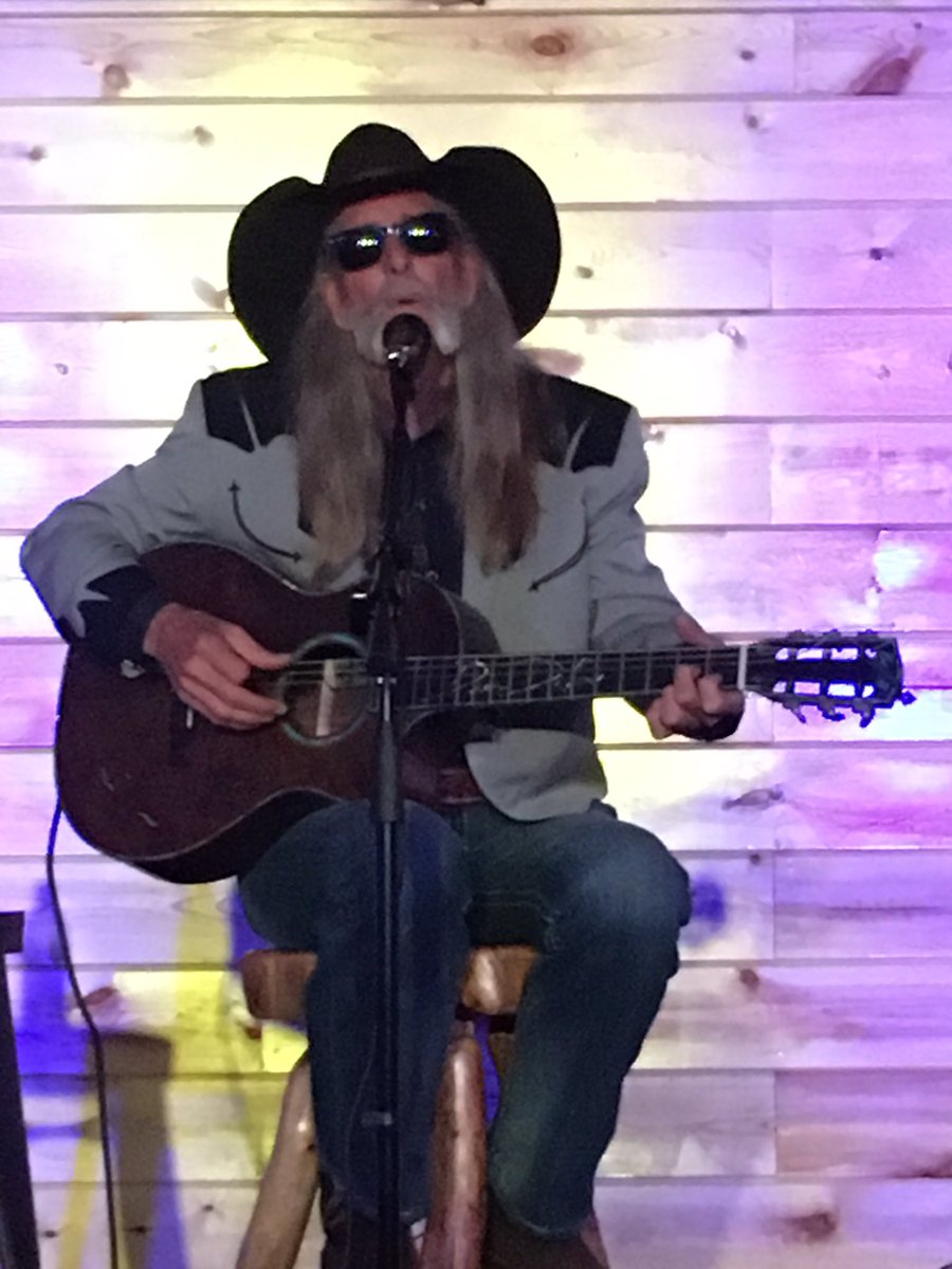 RLSWFEST's tweet photo. Got to spend last evening listening to the genius of #DeanDillon @ #ThePickinParlor in #tishomingo,ok https://t.co/ScgbhxhQmf